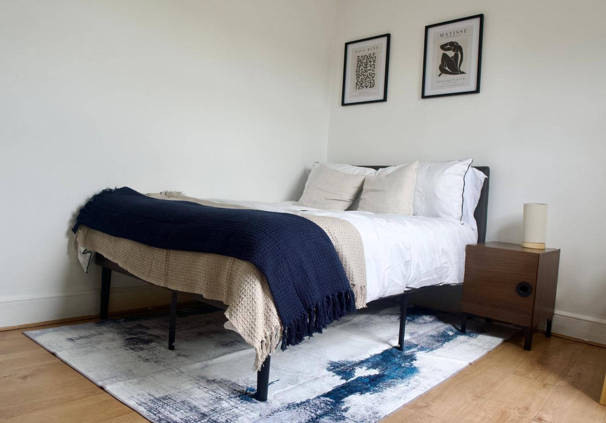 Apartment Modern 2 Bed Apartment, 8min To Stratford Station, Sleeps 6 *